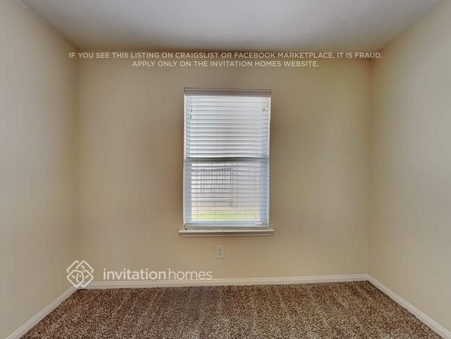 Building Photo - 22218 Doubletree Park Dr