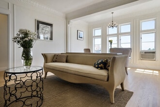 Building Photo - The Savoy Plaza