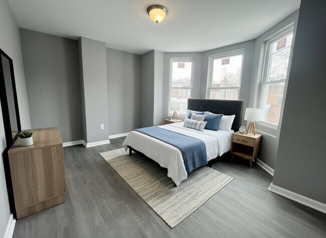 Building Photo - 5971 N Norwood St