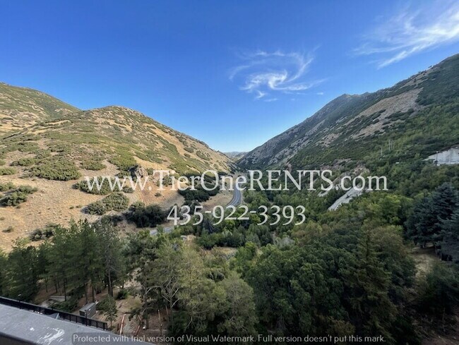 Building Photo - This property offers a NO DEPOSIT option available for qualified renters