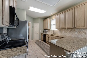 Building Photo - 2026 Thicket Trail Dr