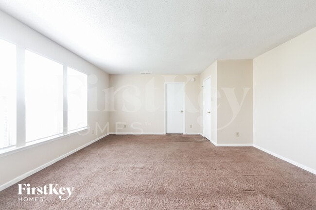 Building Photo - 11511 Presidio Dr