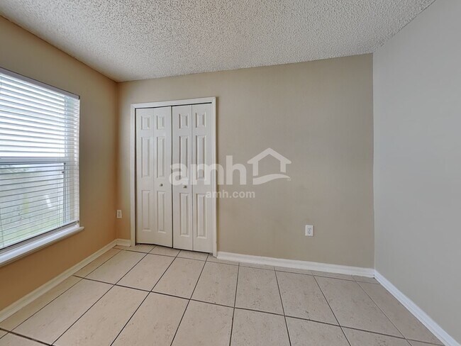 Building Photo - 6817 Westlake Blvd