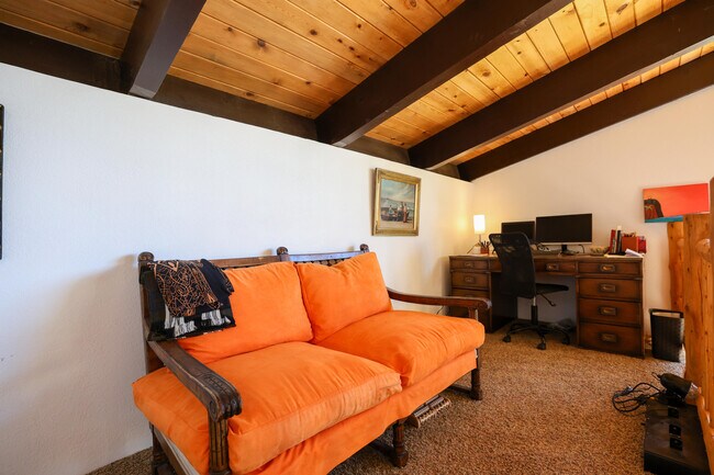 Building Photo - 43615 Wolf Rd