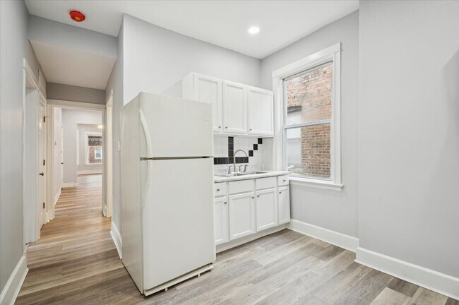 Building Photo - 6338 S Ada St