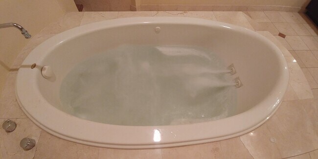 Building Photo - 406 Lillian Dr