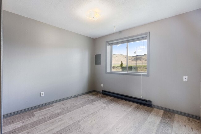 Building Photo - 171 ID-28