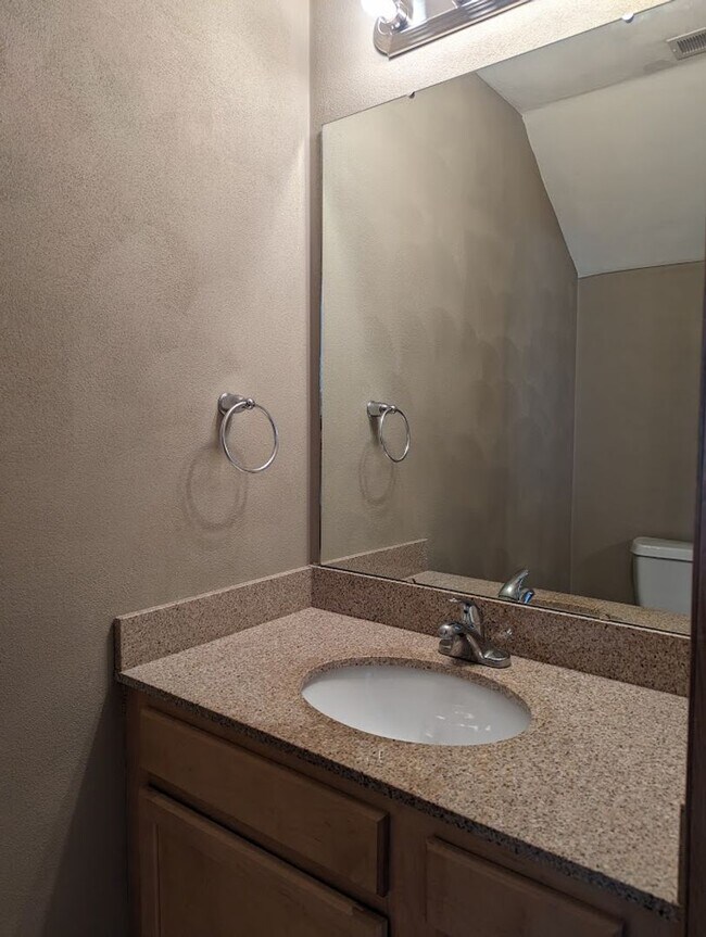 Building Photo - 111 Northtowne St