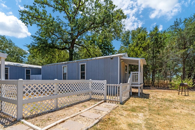 Building Photo - 720 Pritchett Ln