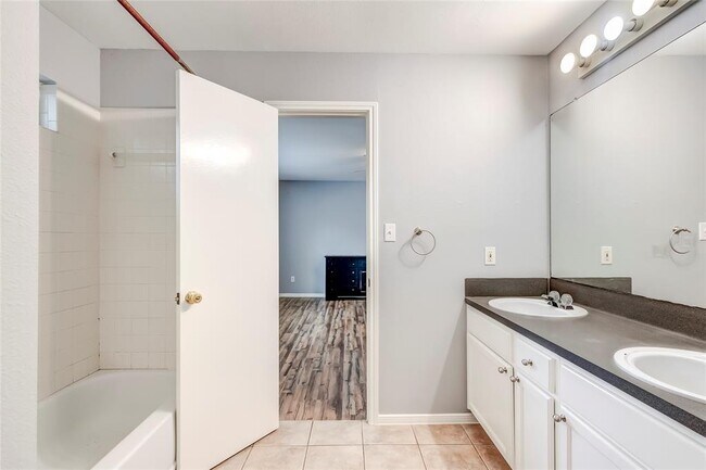 Building Photo - 1709 Windy Park Cir