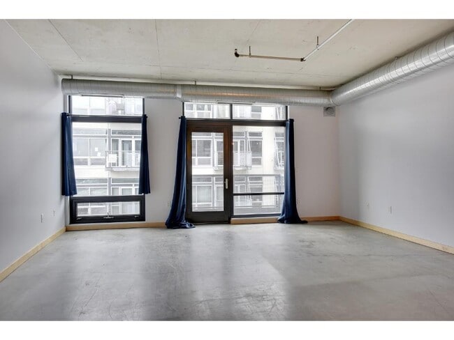 Building Photo - 720 N 4th St