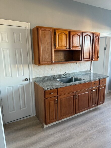 Building Photo - 189 Sheridan Ave