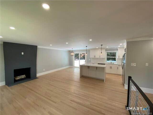 Building Photo - 10 Donohue Dr