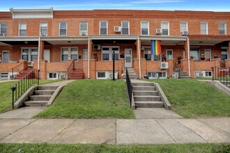 Building Photo - 434 Folcroft St