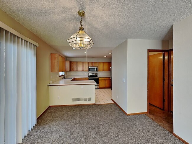 Building Photo - 5319 Rockhampton Cir