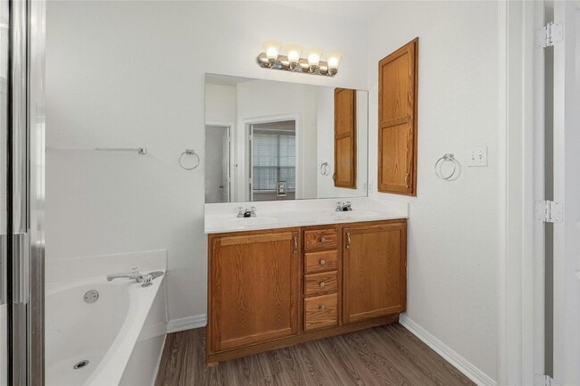 Building Photo - 8518 Cahill Dr