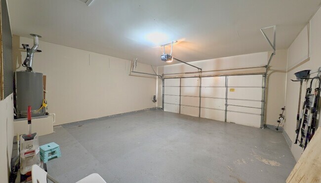 Building Photo - 16006 Arapaho Bend Ln