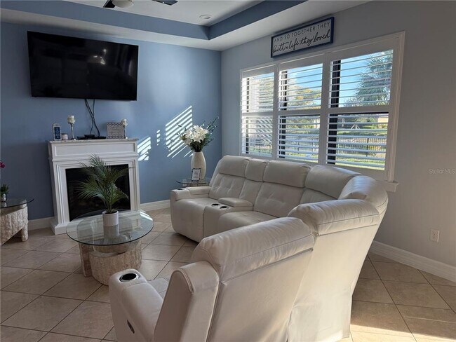 Building Photo - 2599 Marton Oak Blvd