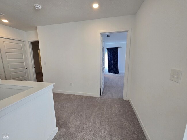 Building Photo - 5128 Summerton St