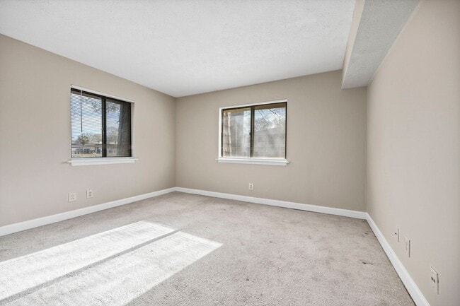 Building Photo - bg0807