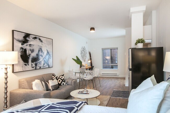 Interior Photo - Mayn Suites