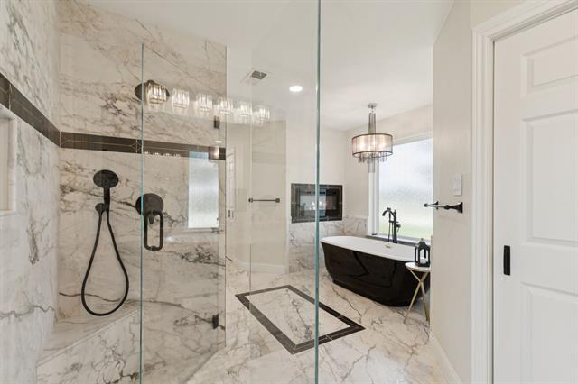 Building Photo - 7408 Golf Club Dr