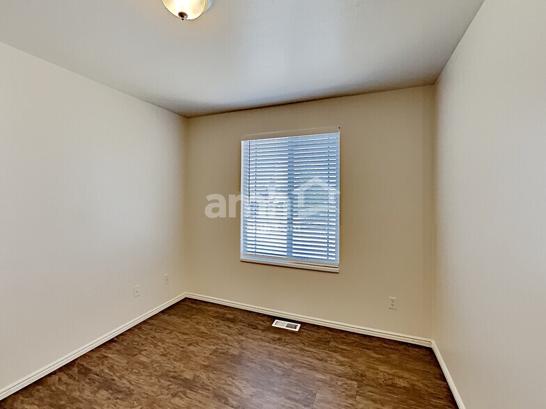 Building Photo - 2715 W 2300 S
