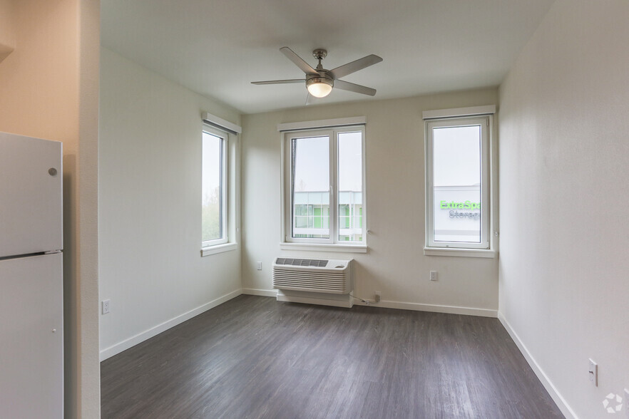 1BR, 1BA - 534SF - Red Rock Commons