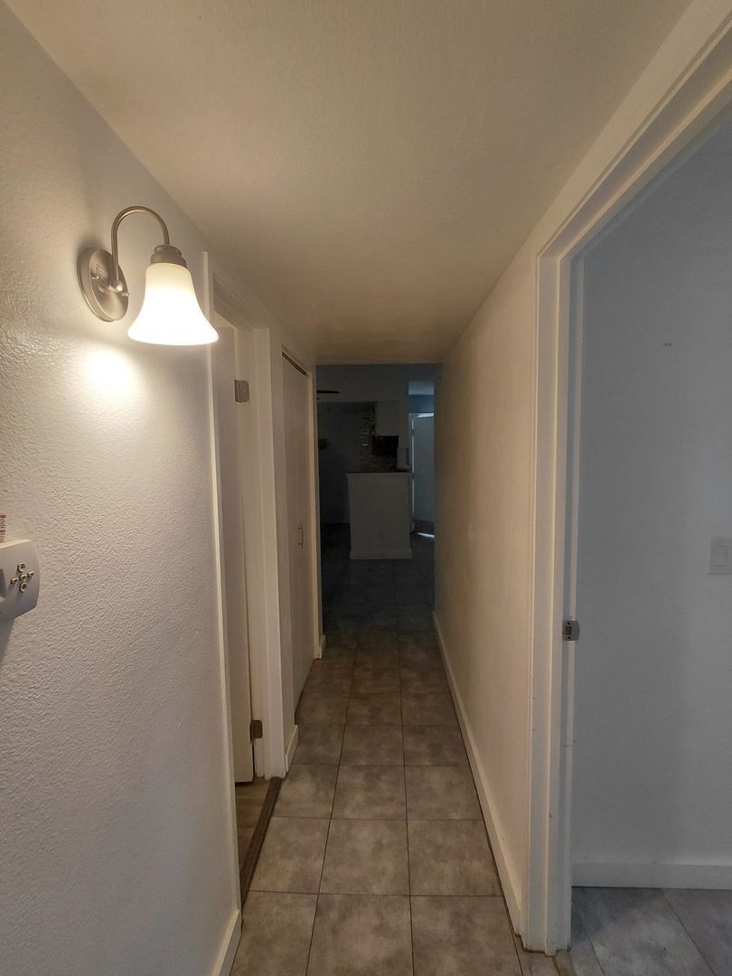 Building Photo - 14433 E Jewell Ave