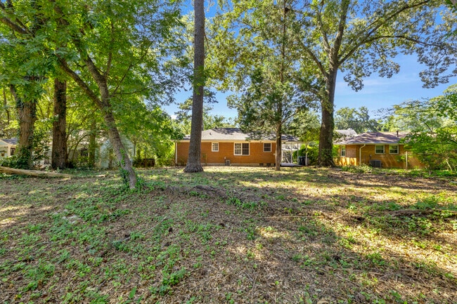 Building Photo - 4197 Tilly Mill Rd