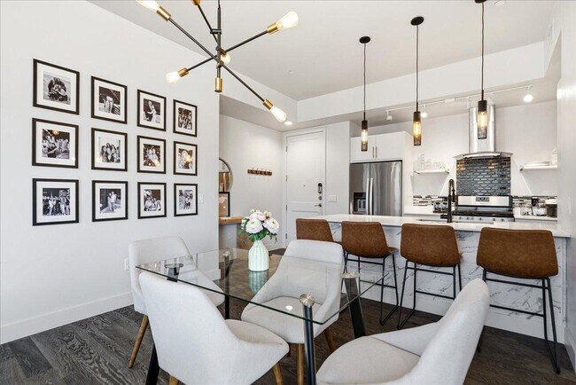 Building Photo - 3131 N Central Ave