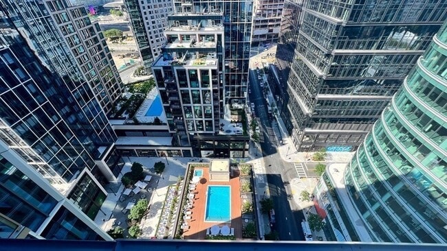 Building Photo - 133 Seaport Blvd