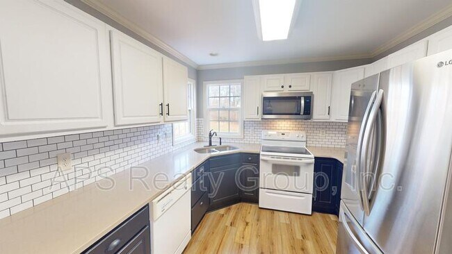 Building Photo - 1636 Harper Spring Dr