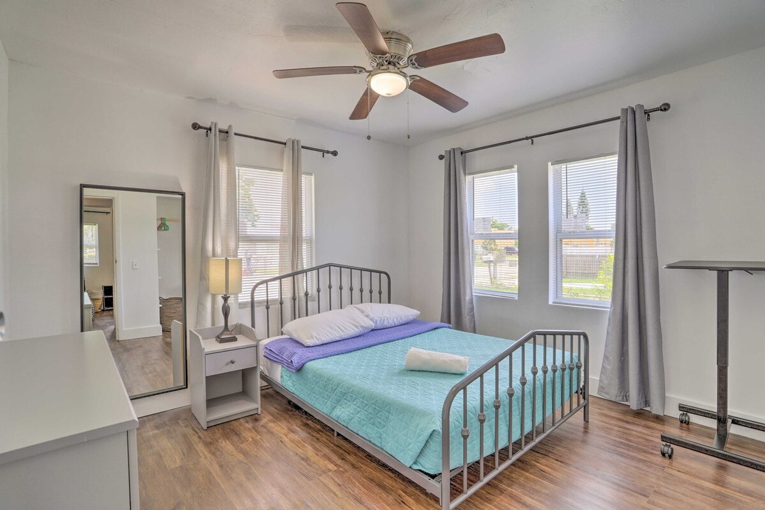 Building Photo - 1920 NW 47th St