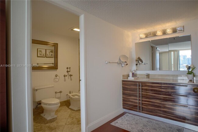 Building Photo - 210 174th St