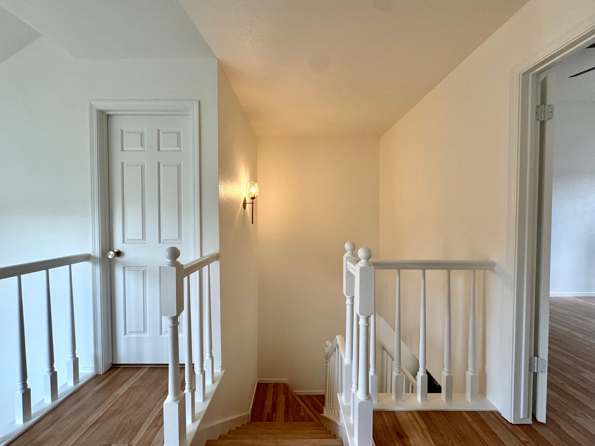 Second floor with bathroom on the left and master suite on the right - 983 E Foxhill Dr