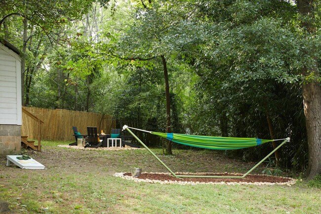 Building Photo - 724 47th Way S