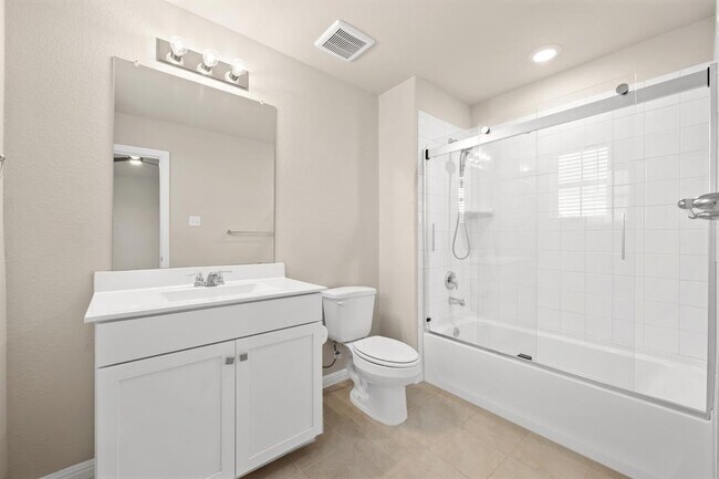Building Photo - 17708 Zinfandel Dr