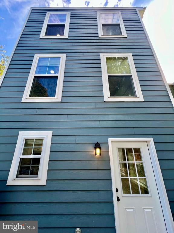 Building Photo - 620 Notabene Dr