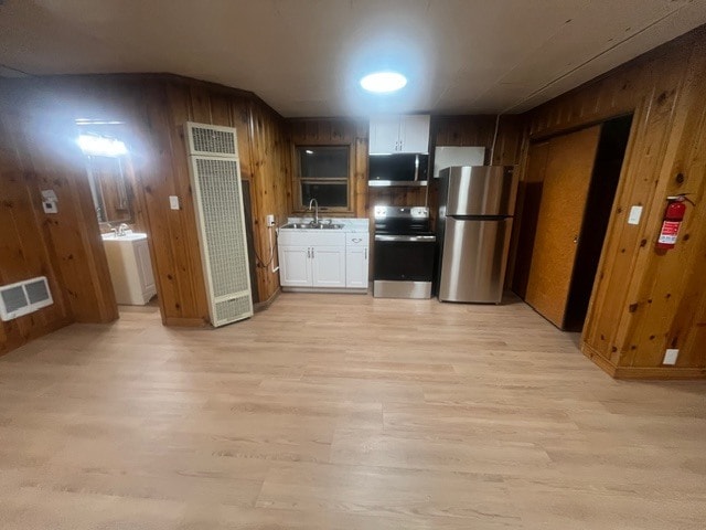 Building Photo - 1005 W Spruce St