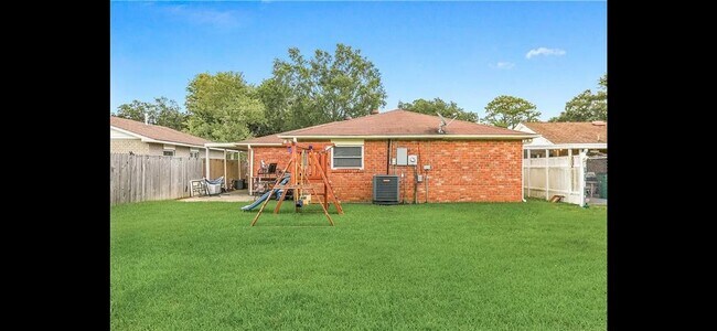 Building Photo - 3 Bedroom Single Family Home in Marrero