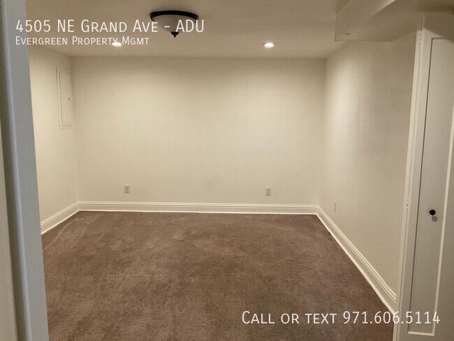 Building Photo - 4505 NE Grand Ave