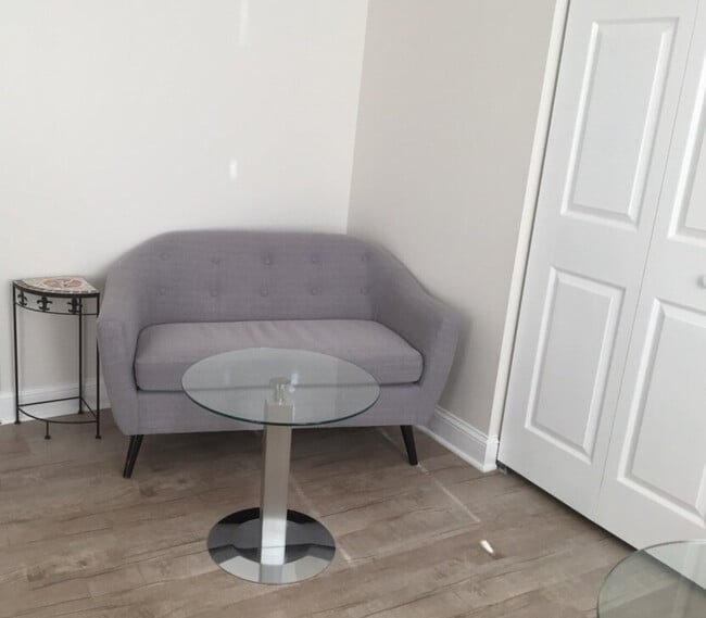 Building Photo - 3405 Newton St