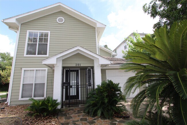 Primary Photo - 2008 Taft St