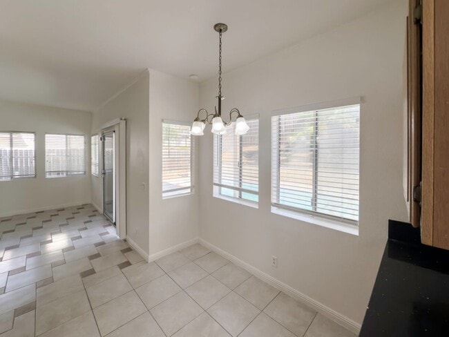 Building Photo - 2 Story, 3-Bedroom POOL + SOLAR Home in Wi...