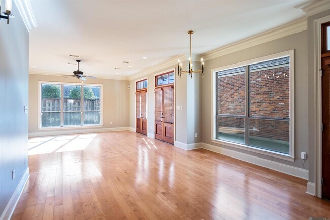 Building Photo - 1642 Ruelle De Grace Dr