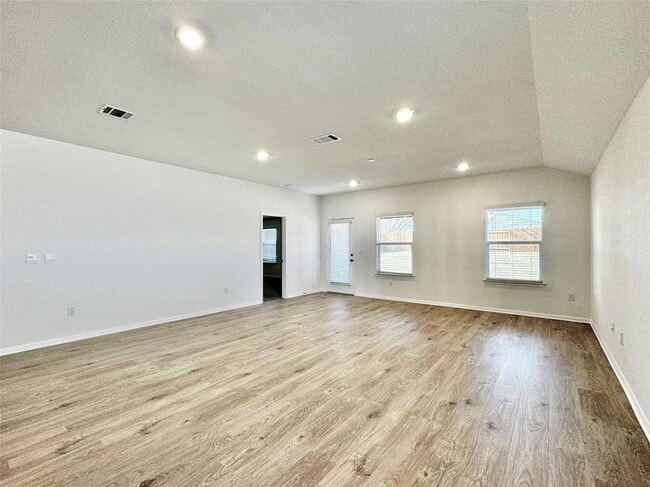 Building Photo - 2353 Bronc Buster Way