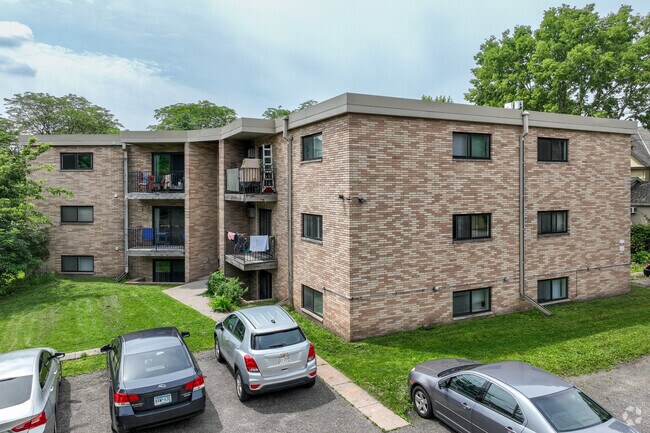 Building Photo - Irvine Park Apts