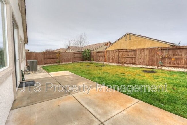 Building Photo - 4086 Pinoche Peak Way