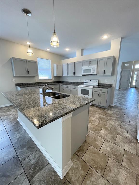 Building Photo - 3009 Clover Blossom Cir